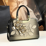 Handbags Women's Elegant Evening Bag - Gold - Wedding Clutch - Medium - PU Leather - image 4